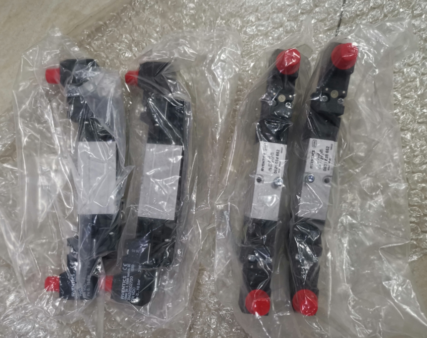 0820038652   电磁换向阀