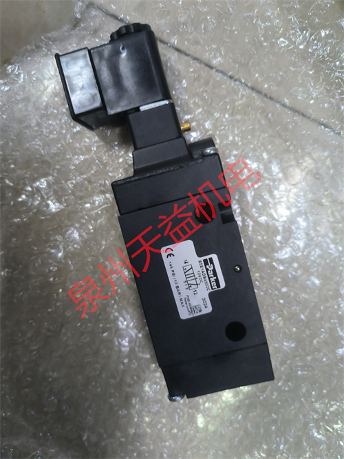天益机电parker工业产品"D1FVE02CCONM0314" "B8E1ADB4502C" "RE25E17W1SN1XW27" "DSDU1078E25K" 