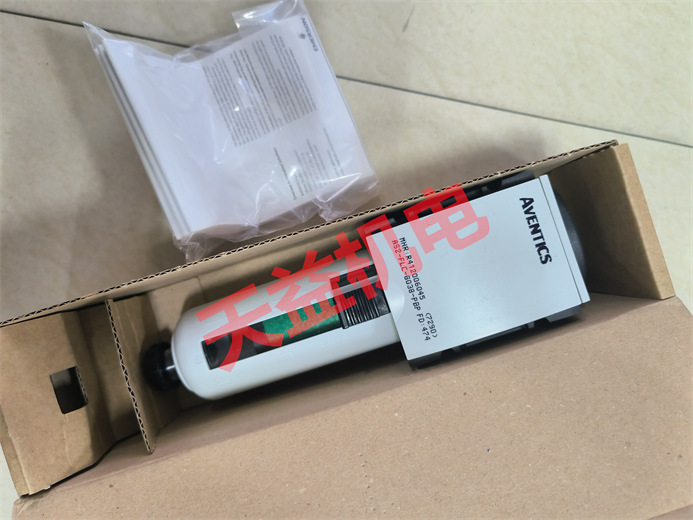 R412006045.jpg